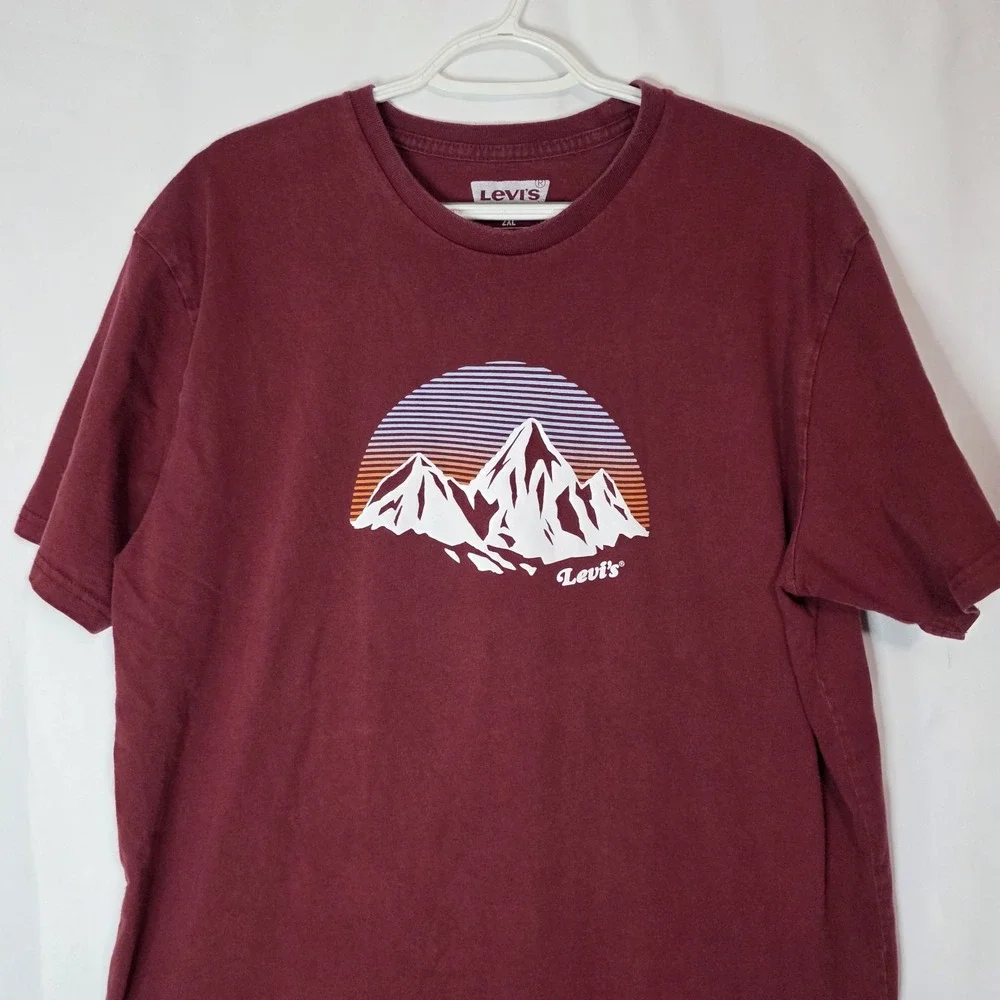 Levi's‎ Burgundy Mountain Graphic Tee Retro Sunset Gorpcore Outdoor 2XL